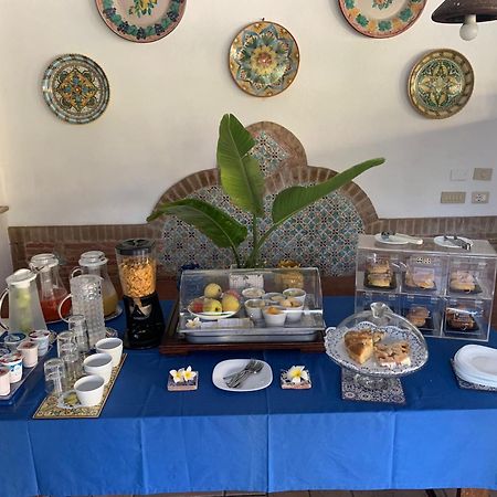 Villa Megna - Green Paradise B&B Palermo Eksteriør billede