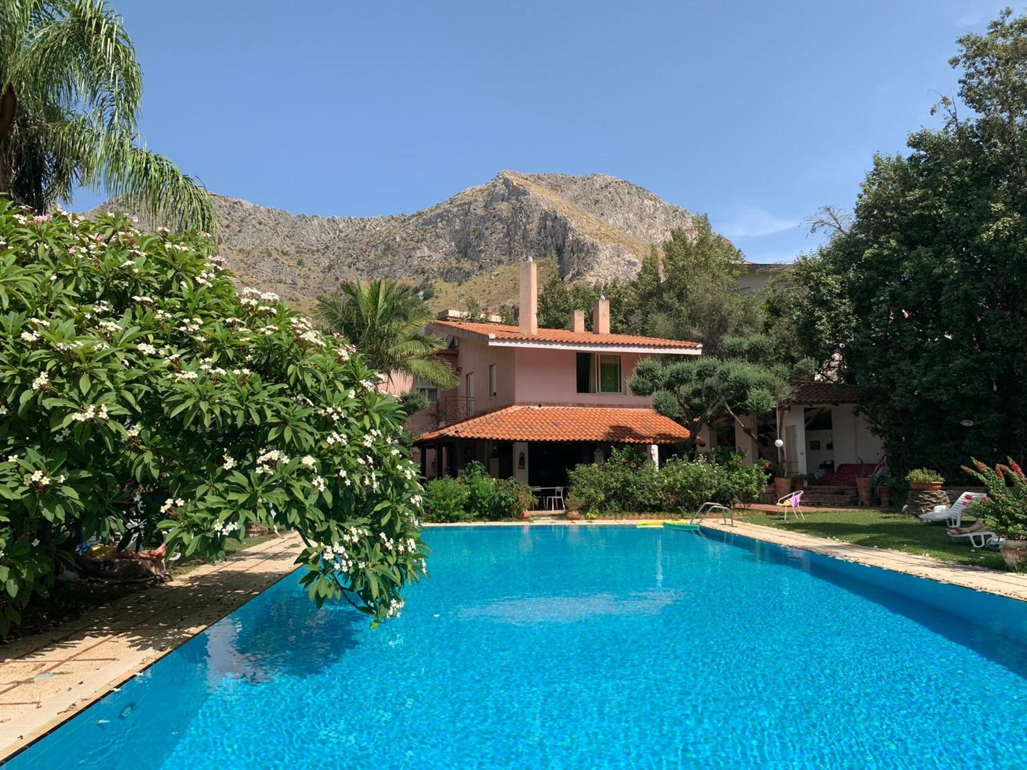 Villa Megna - Green Paradise B&B Palermo Eksteriør billede